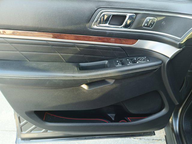 used 2018 Ford Explorer car