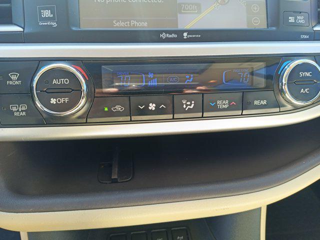 used 2015 Toyota Highlander car