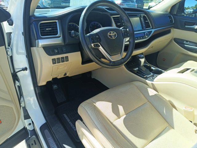 used 2015 Toyota Highlander car