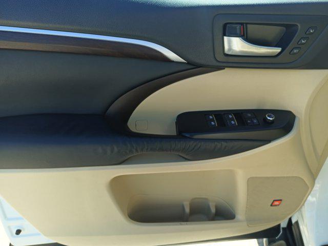 used 2015 Toyota Highlander car