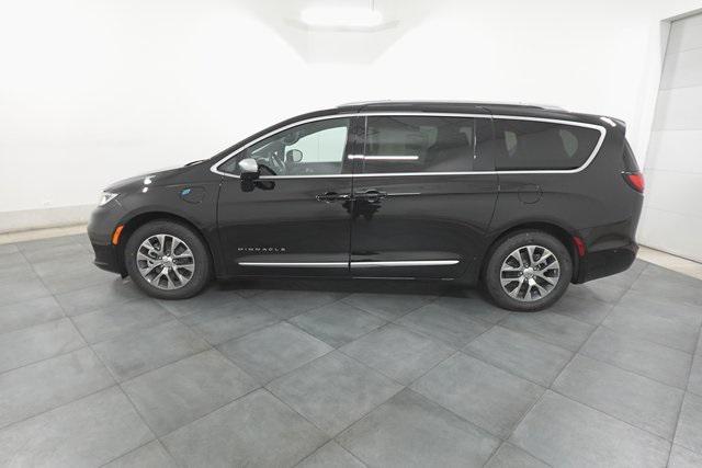 new 2025 Chrysler Pacifica car, priced at $54,480