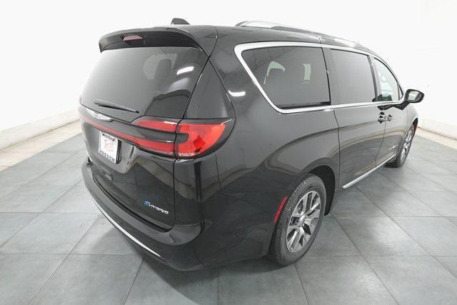 new 2025 Chrysler Pacifica car, priced at $54,480