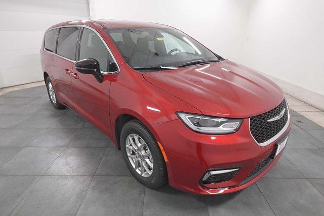 new 2025 Chrysler Pacifica car, priced at $40,143