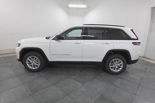 new 2025 Jeep Grand Cherokee car, priced at $38,005