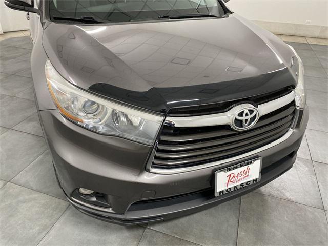 used 2015 Toyota Highlander car, priced at $17,986