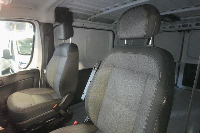new 2025 Ram ProMaster 1500 car, priced at $45,015