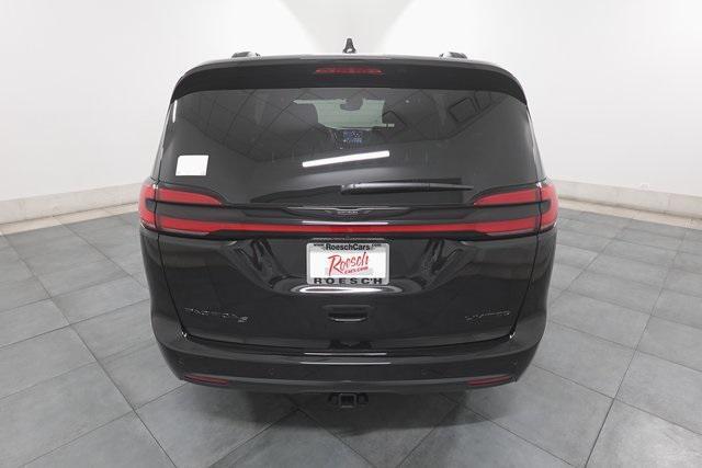 new 2025 Chrysler Pacifica car, priced at $46,785