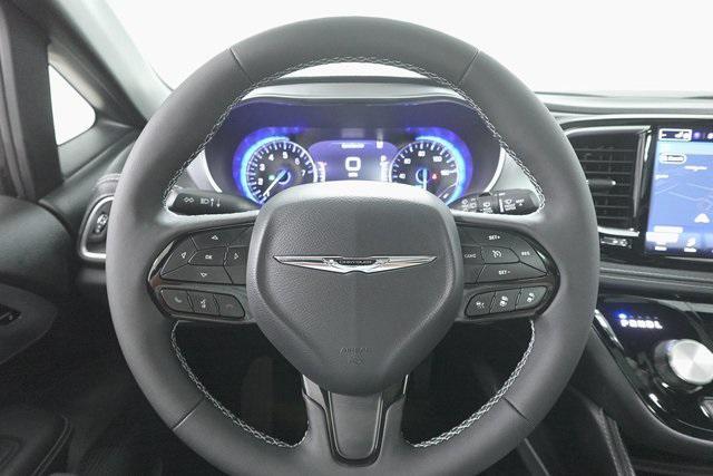 new 2025 Chrysler Pacifica car, priced at $46,785