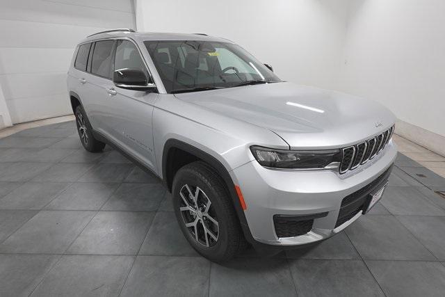 new 2025 Jeep Grand Cherokee L car, priced at $45,654