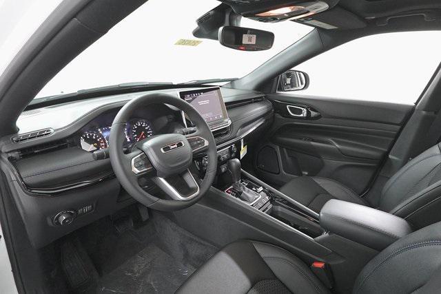 new 2025 Jeep Compass car, priced at $34,190