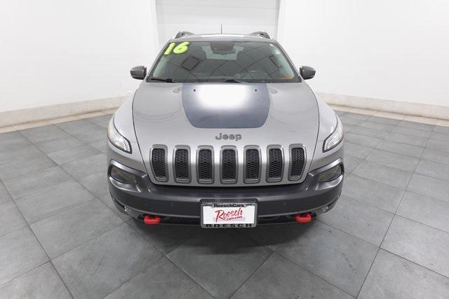 used 2016 Jeep Cherokee car, priced at $15,913