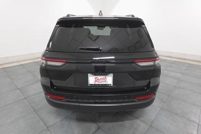 used 2022 Jeep Grand Cherokee car, priced at $31,495
