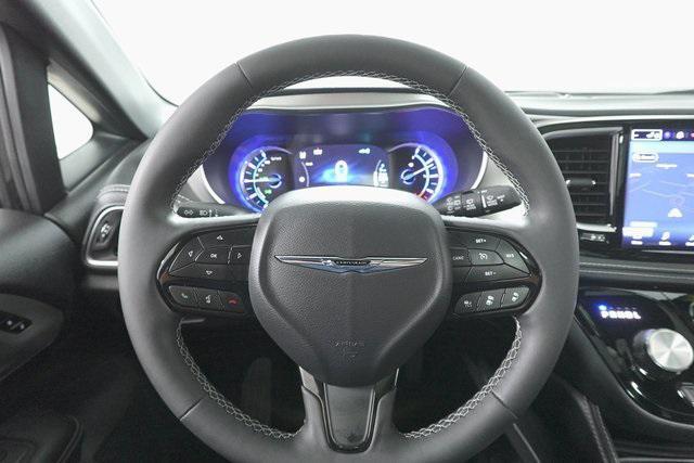 used 2024 Chrysler Pacifica Hybrid car, priced at $37,995