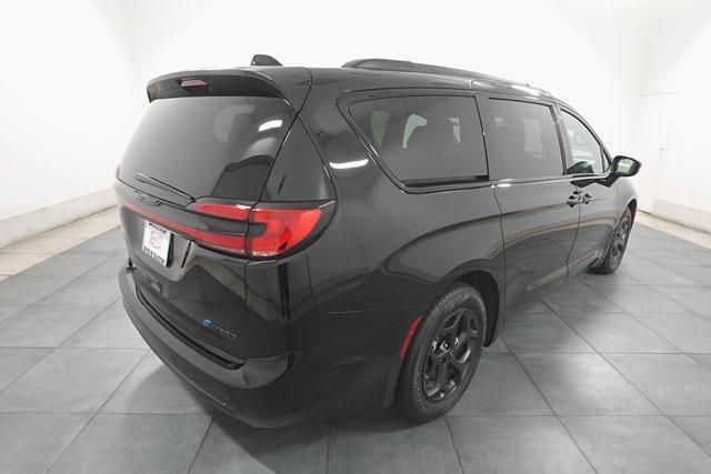 used 2024 Chrysler Pacifica Hybrid car, priced at $37,995