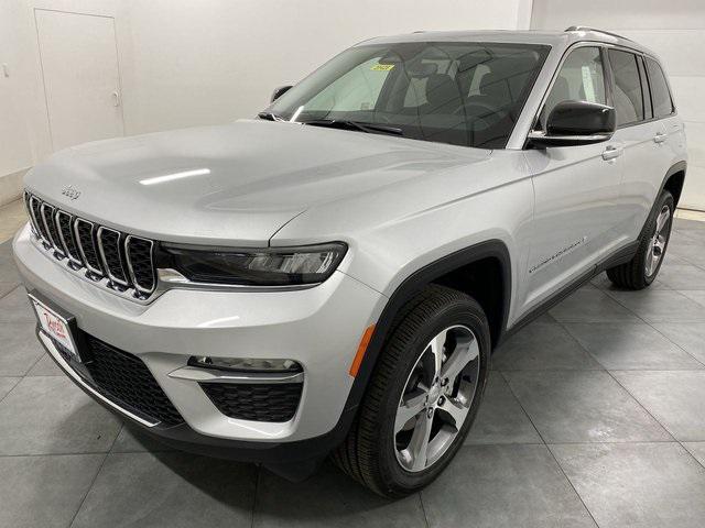 new 2024 Jeep Grand Cherokee car, priced at $43,869