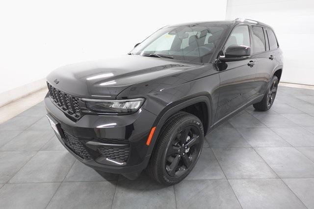 new 2024 Jeep Grand Cherokee car, priced at $40,288