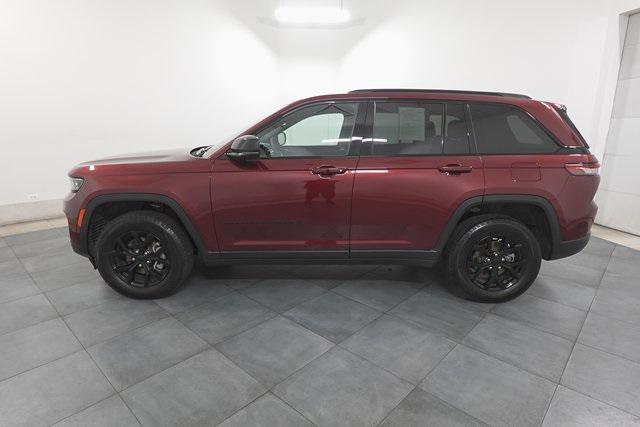 used 2024 Jeep Grand Cherokee car, priced at $37,995