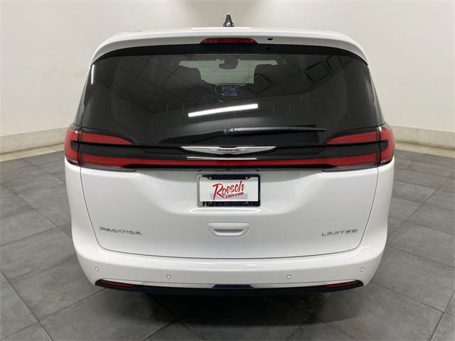 new 2024 Chrysler Pacifica car, priced at $41,995