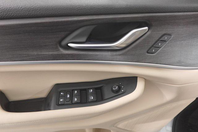 new 2025 Jeep Grand Cherokee L car, priced at $43,627