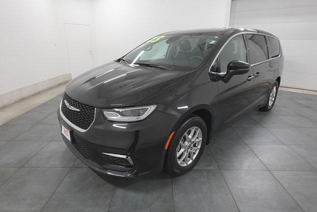 used 2023 Chrysler Pacifica car, priced at $25,397