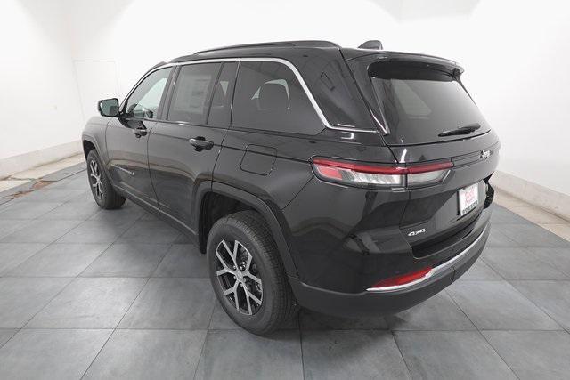 new 2025 Jeep Grand Cherokee car, priced at $44,209