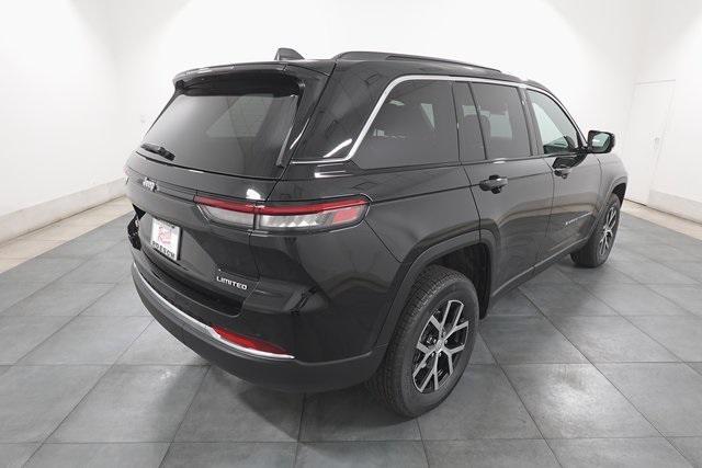 new 2025 Jeep Grand Cherokee car, priced at $44,209