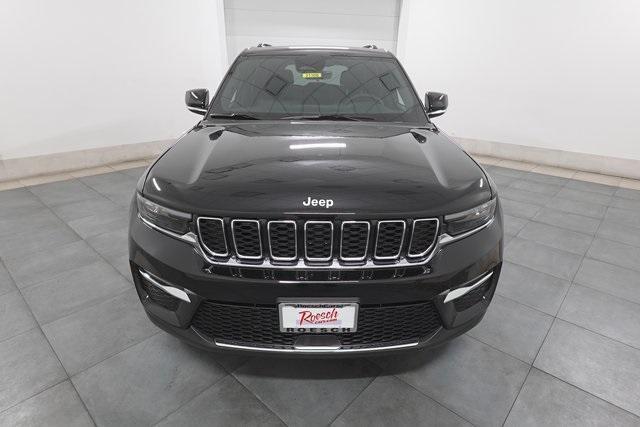 new 2025 Jeep Grand Cherokee car, priced at $44,209