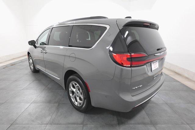 used 2023 Chrysler Pacifica car, priced at $39,394