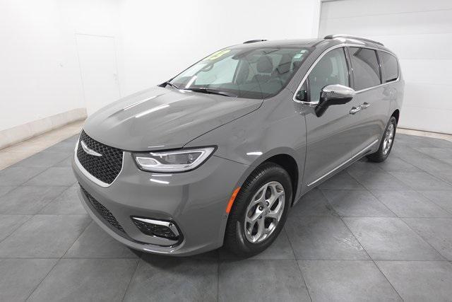 used 2023 Chrysler Pacifica car, priced at $39,394