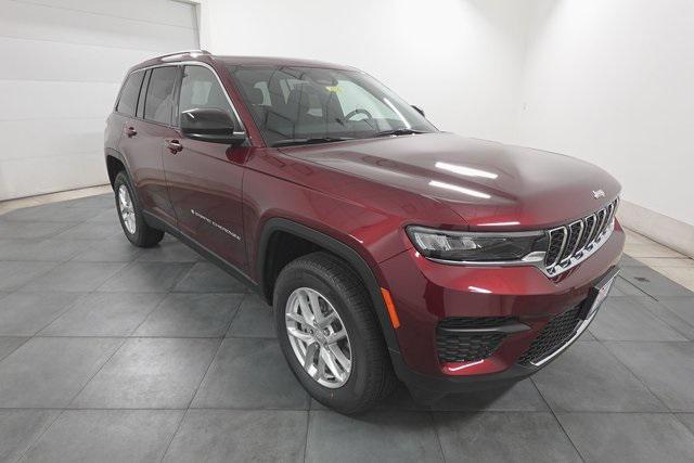 new 2025 Jeep Grand Cherokee car, priced at $37,927