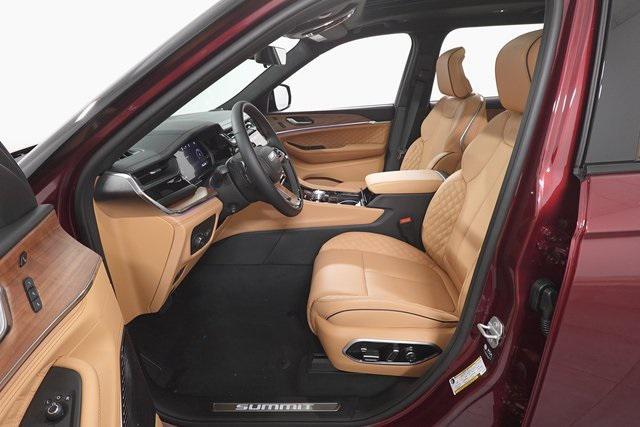 new 2025 Jeep Grand Cherokee L car, priced at $61,196