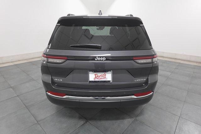 new 2025 Jeep Grand Cherokee car, priced at $40,239