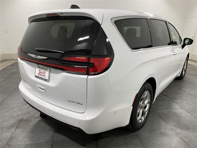 new 2024 Chrysler Pacifica car, priced at $44,495