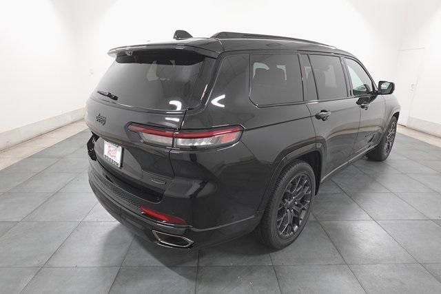 new 2025 Jeep Grand Cherokee L car, priced at $72,520