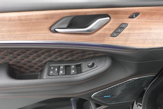 new 2025 Jeep Grand Cherokee L car, priced at $72,520