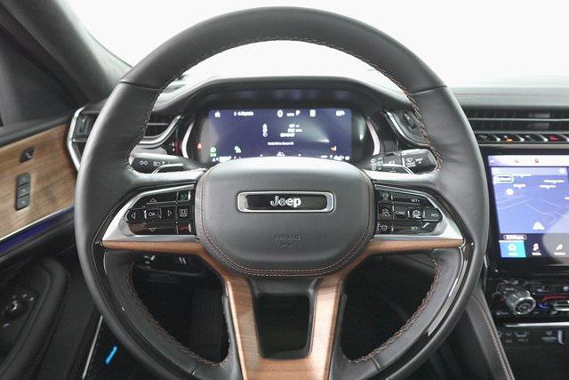 new 2025 Jeep Grand Cherokee L car, priced at $72,520