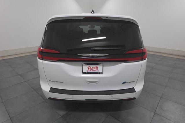 used 2023 Chrysler Pacifica Hybrid car, priced at $26,495