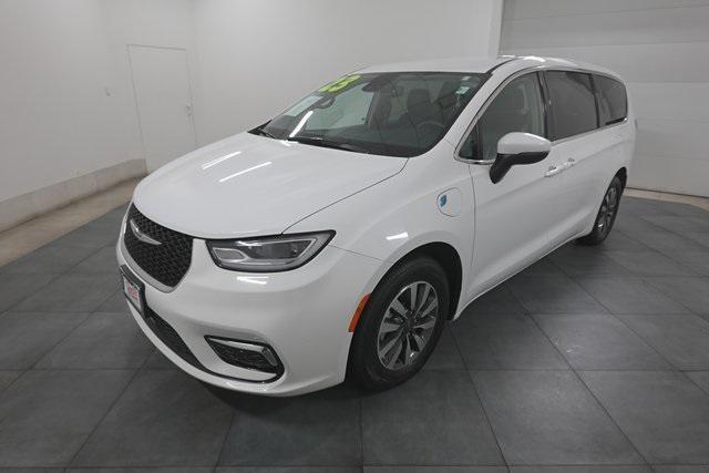 used 2023 Chrysler Pacifica Hybrid car, priced at $26,495