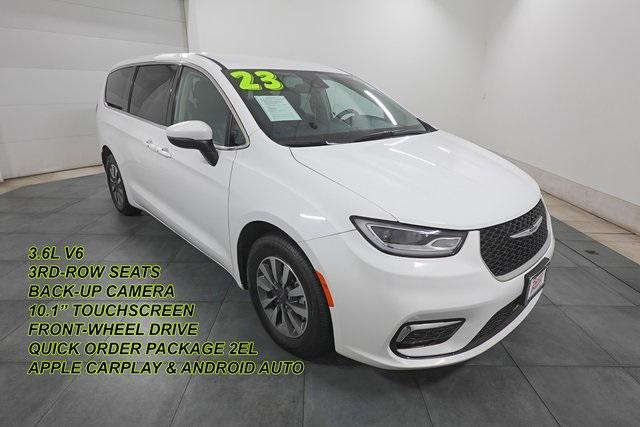 used 2023 Chrysler Pacifica Hybrid car, priced at $26,495