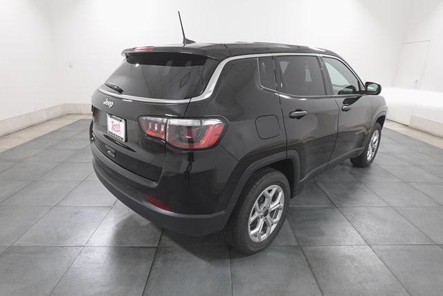 new 2025 Jeep Compass car, priced at $28,558
