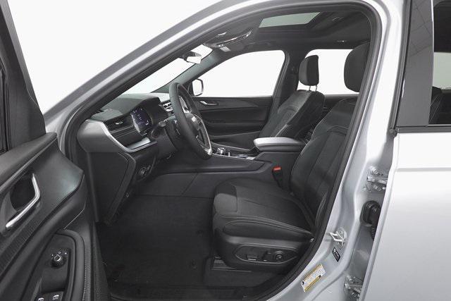 new 2025 Jeep Grand Cherokee L car, priced at $40,936