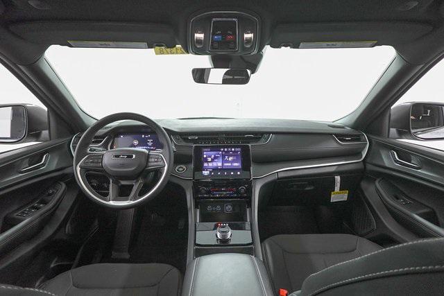 new 2025 Jeep Grand Cherokee L car, priced at $40,936