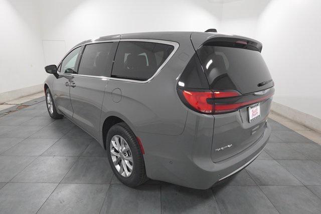 new 2025 Chrysler Pacifica car, priced at $47,810