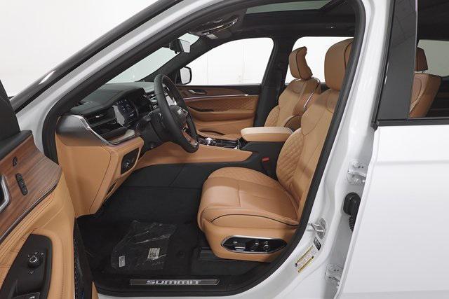 new 2025 Jeep Grand Cherokee L car, priced at $71,925