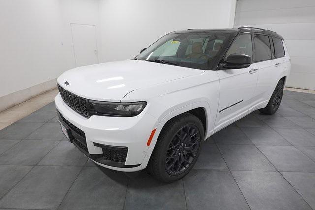 new 2025 Jeep Grand Cherokee L car, priced at $71,925