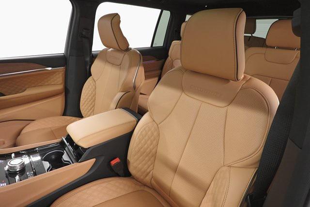 new 2025 Jeep Grand Cherokee L car, priced at $71,925