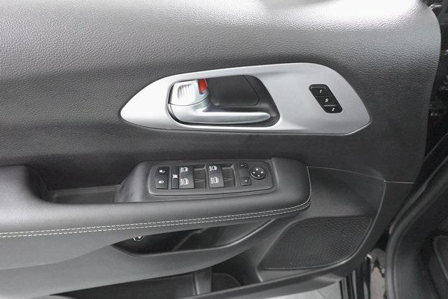 used 2024 Chrysler Pacifica Hybrid car, priced at $37,995