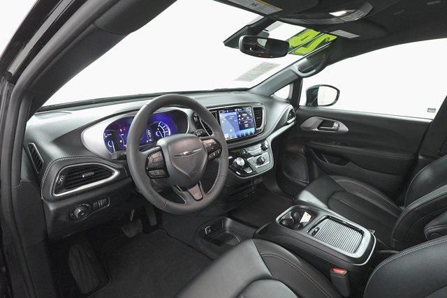 used 2024 Chrysler Pacifica Hybrid car, priced at $37,995