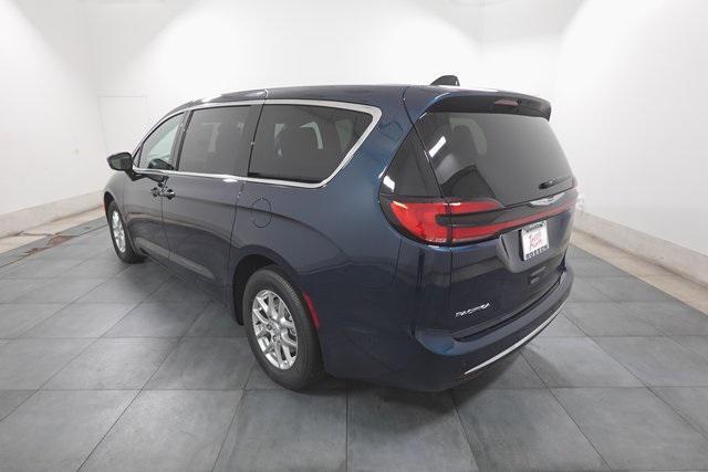 new 2025 Chrysler Pacifica car, priced at $42,048