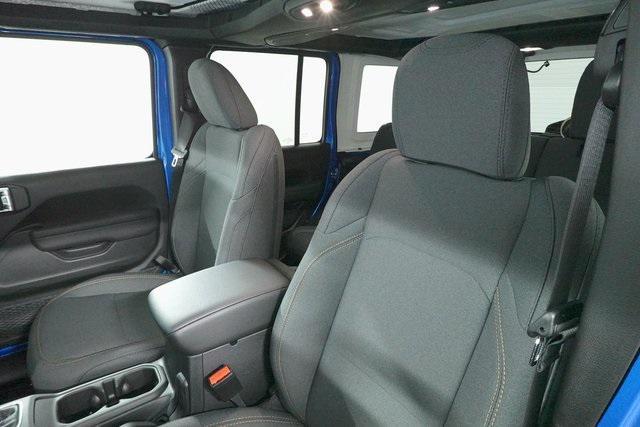 new 2025 Jeep Wrangler car, priced at $50,471